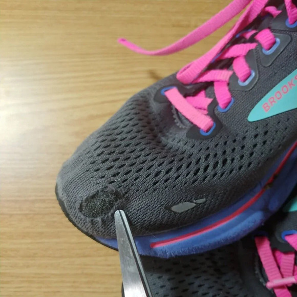 Brooks Ghost Running Shoes - Picture 3 of 8